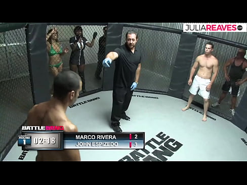 ❤️ Ο Ultimate Fighter γαμάει ένα κορίτσι αμέσως μετά από έναν αγώνα στο ρινγκ ❤️ Σεξ ❤